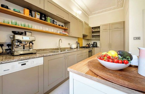 Campden Apartment | Kensington High Life- by Out of Office Lifestyle