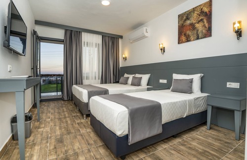 Avlana Hotel | Kensington Kerdime Beach Hotel