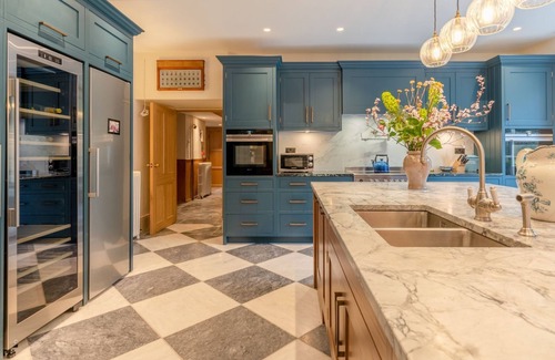 Longtown Cottage | Kentchurch Park, Kentchurch - sleeps 26 guests in 13 bedrooms