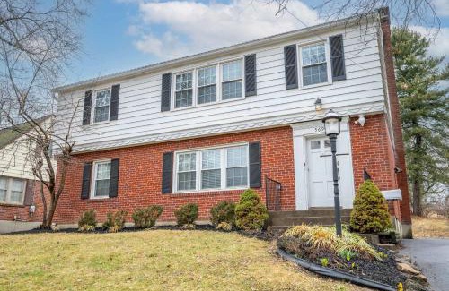 Roselawn Finance House | Kenwood Keys 2 - Stay for 6