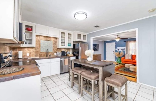San Angelo House | Kenwood Klassic