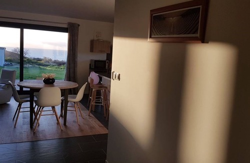 Plomodiern House | Keroanne- 6 persons pool & spa sea view