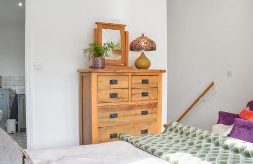 Holmfirth House | Kestrel Cottage