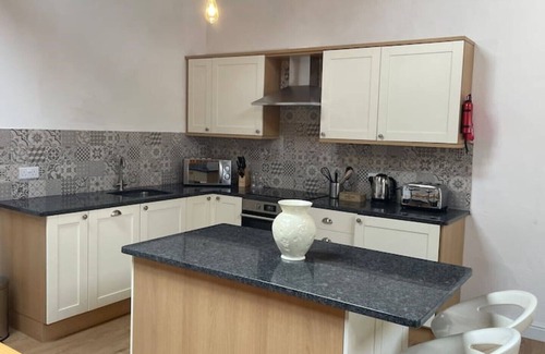Dartmouth Cottage | Kestrel Cottage pet friendly barn conversion, quiet farm location, nr Dartmouth