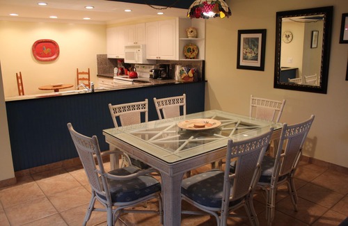 Key West Condo | Key West Beachside Spacious Two Bedroom Condo in the Top Location on the Key