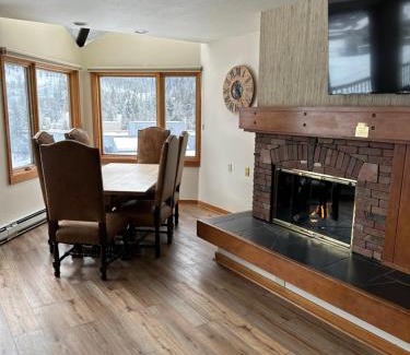 Lakeside Village House | Keystone Lakeside Condo