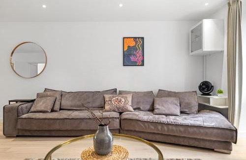 Docklands Apartment | Khayat Homes - The Great Escape