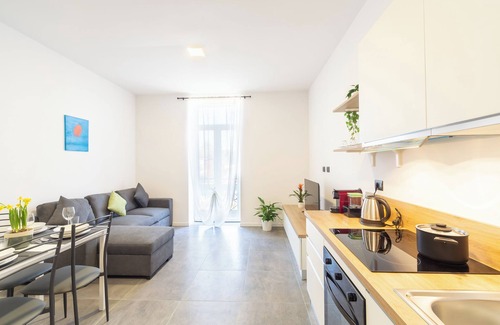 Quarto Cagnino Condo | KHL apartments