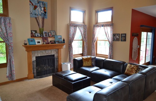South Bend House | Kid Friendly home 15 min to Notre Dame!