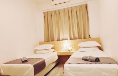 Bandar Seri Putra Apartment | Kids Friendly Homestay Bangi Free Wifi Netflix Pool Dryer Washing Machine Kitchen