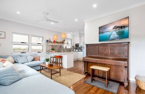 Manunda House | Kiki 6 min to Cairns and Airport, Pet friendly.
