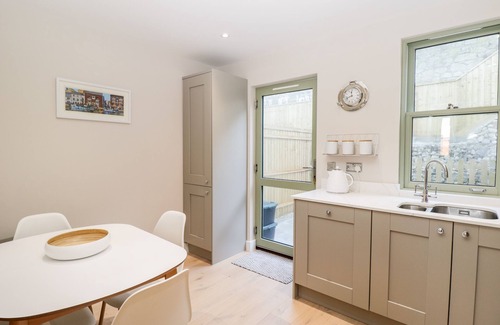 Portland Cottage | KIMBERLIN, pet friendly, with a garden in Chiswell On Portland