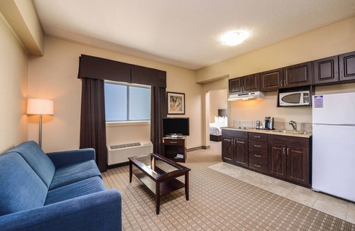 Kindersley Hotel | Kindersley All Suites Hotel