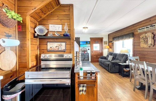 Northwest Piscataquis Cottage | Kineo Point (Waterfront on Moosehead Lake)