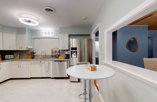 Shearer Hills - Ridgeview Bed & Breakfast | King BED/Air Port/Lackland/Quarry/Medical Center