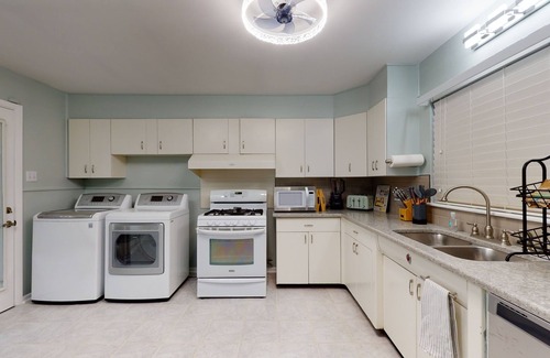 Shearer Hills - Ridgeview Bed & Breakfast | King BED/Air Port/Lackland/Quarry/Medical Center