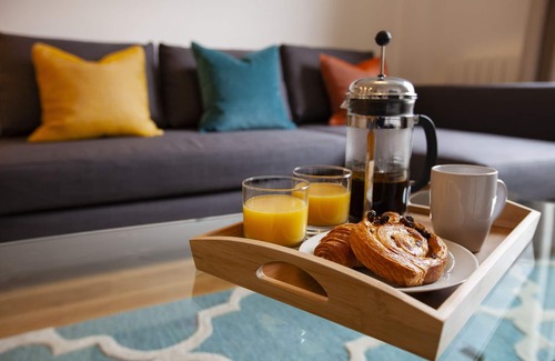 Windsor Apartment | King Edward Apartments 5 - Luxury spacious modern apartment 8 mins from Castle