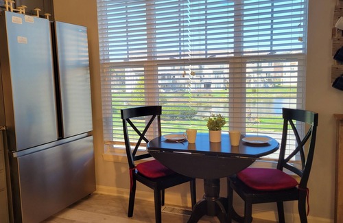 Ocean Air Park House | King En Suite, Pool, Beach, 5 BR, 4 Bath,Free Parking, Game Rm, Sleep 13