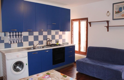 Verona City Centre Apartment | King Lear - Blue House - in the center of Verona