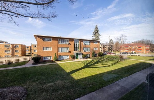 Fairview Park Apartment | King & Queen Memory Foam Beds 2-2b Georgetown Villas