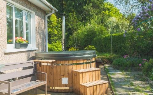 Keady House | King's Cottage