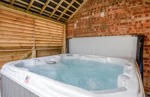 Wainfleet All Saints House | Kingfisher Cottage