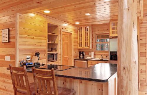 Saugatuck House | Kingfisher Cove Cabin 28