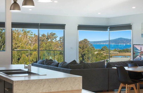 Eden Cabin | Kingfisher Retreat @ Eden Cove 5 bedroom home