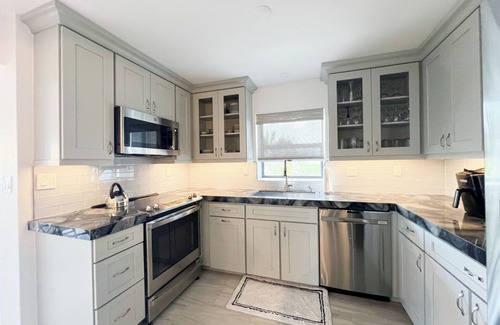 Sanibel Condo | Kings Crown 118: Remodeled 3 BR Gulf Front Condo!