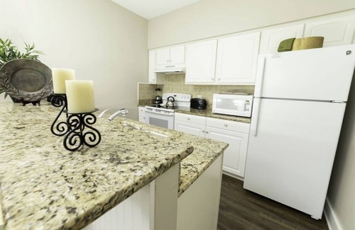 Lackey Cottage | Kings [& Queens] Creek 3BR: Cozy & Private - Where Royalty Meets Serenitynnn