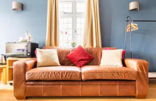 Shortlands House | Kingswood