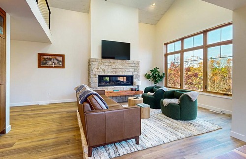 Nekoosa House | Kingswood Treehouse