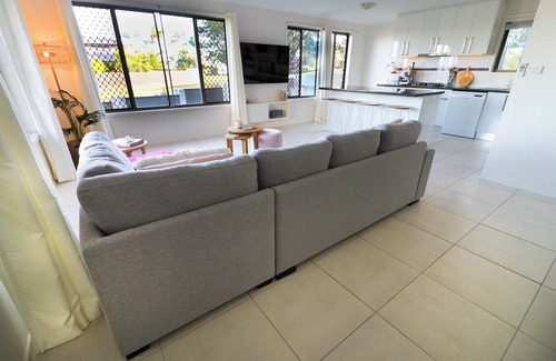 Kingscliff House | *Kingy Cottage* Pet friendly. Close to the creek.