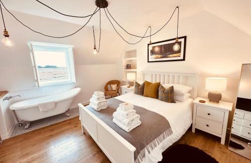 Isle of Lewis House | Kinnoull House near Stornoway Hot-Tub Sauna Pet Friendly