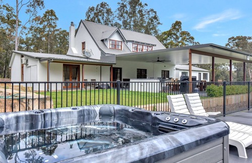 Kitchener House | Kitchener Country Estate with Pool Hot Tub on private acres that sleeps up to 18
