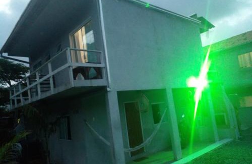 Ze Amandio Apartment | Kitnet tipo studio cozinha e banheiro privativos Bombinhas