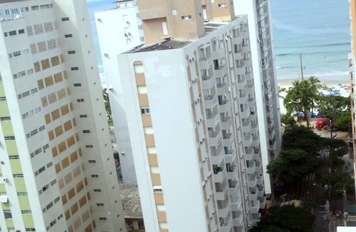 Pitangueiras Apartment | kitnet with air conditioning in Pitangueiras.