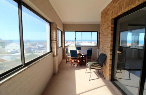 L'Agulhas House | Kitta In Struisbaai