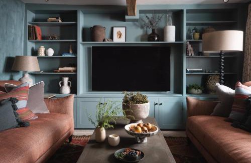 Port Isaac House | Kittiwake Cottage - Charming harbour-side cottage, luxury interiors