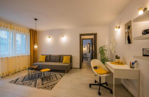 Alba Iulia Apartment | Kitty Sunflower Apartment