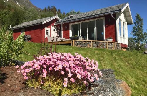 Lyngen House | Kjosen Lodge, Lyngen.