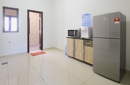 Taman Mahajaya House | KL4, Modern Simplicity House 4 Vacation