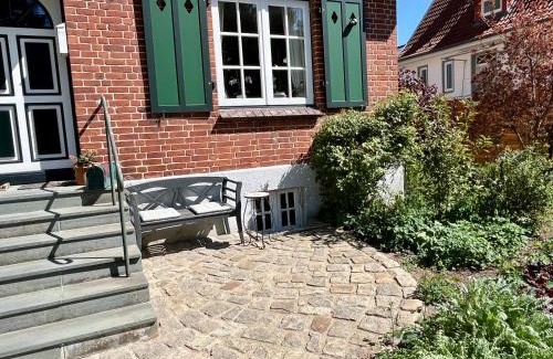 Eutin Apartment | Kleine Landhaus-Perle am Schlosspark