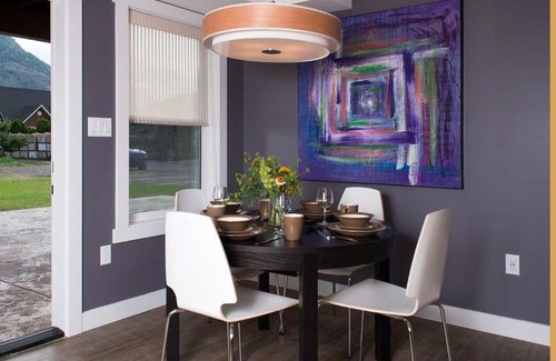 Okanagan-Similkameen House | Klippers Guest Suites