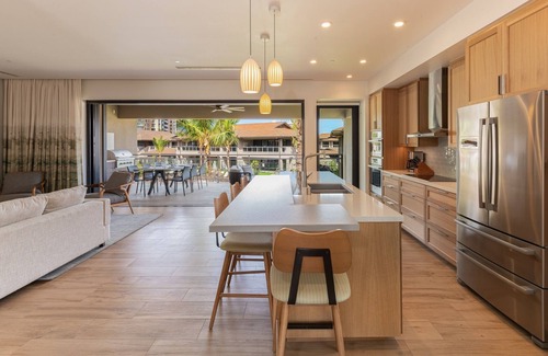 Lahaina Villa | KLVR welcomes you to Honua Kai Luana upper level 5C Oceanfront Resort, POOL view