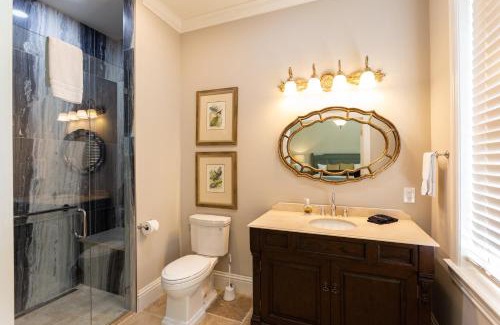Rural Estates Apartment | Knickerbocker Estate Home, 9 Private Suites