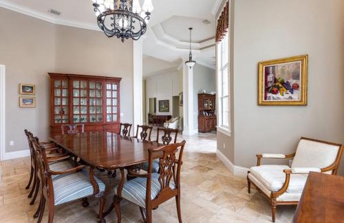 Rural Estates Apartment | Knickerbocker Estate Home, 9 Private Suites