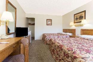 Baker City Hotel | Knights Inn - Baker City