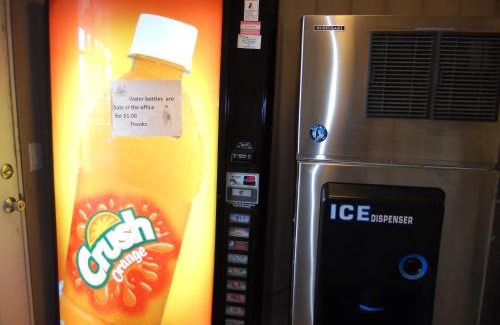 Harrisonville Hotel | Knights Inn Harrisonville