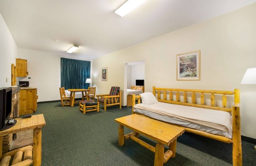 New Florence Hotel | Knights Inn New Florence